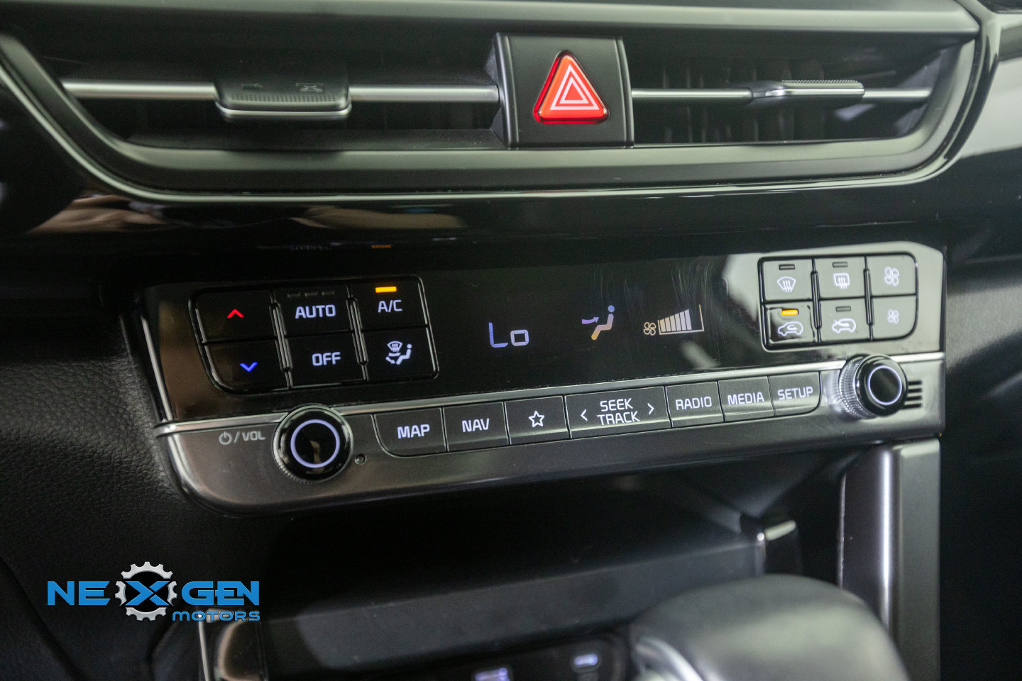 Used 2025 Kia Seltos S AWD/4WD image 22