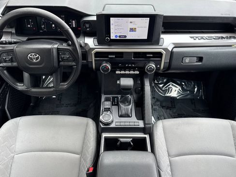 Certified 2025 Toyota Tacoma SR5 AWD/4WD image 13