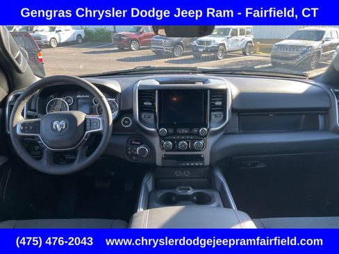 Used 2025 RAM 1500 Big Horn AWD/4WD image 35