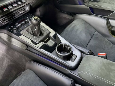 Certified 2024 Porsche 911 GT3 RWD image 21