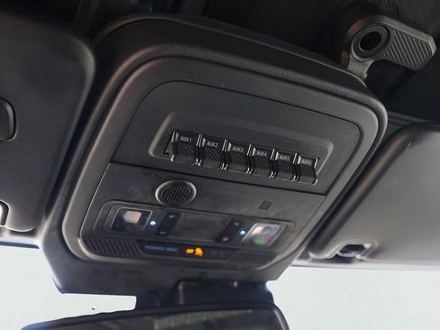 Used 2023 Ford Bronco Wildtrak image 23