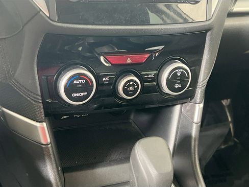 Used 2022 Subaru Forester Premium image 15