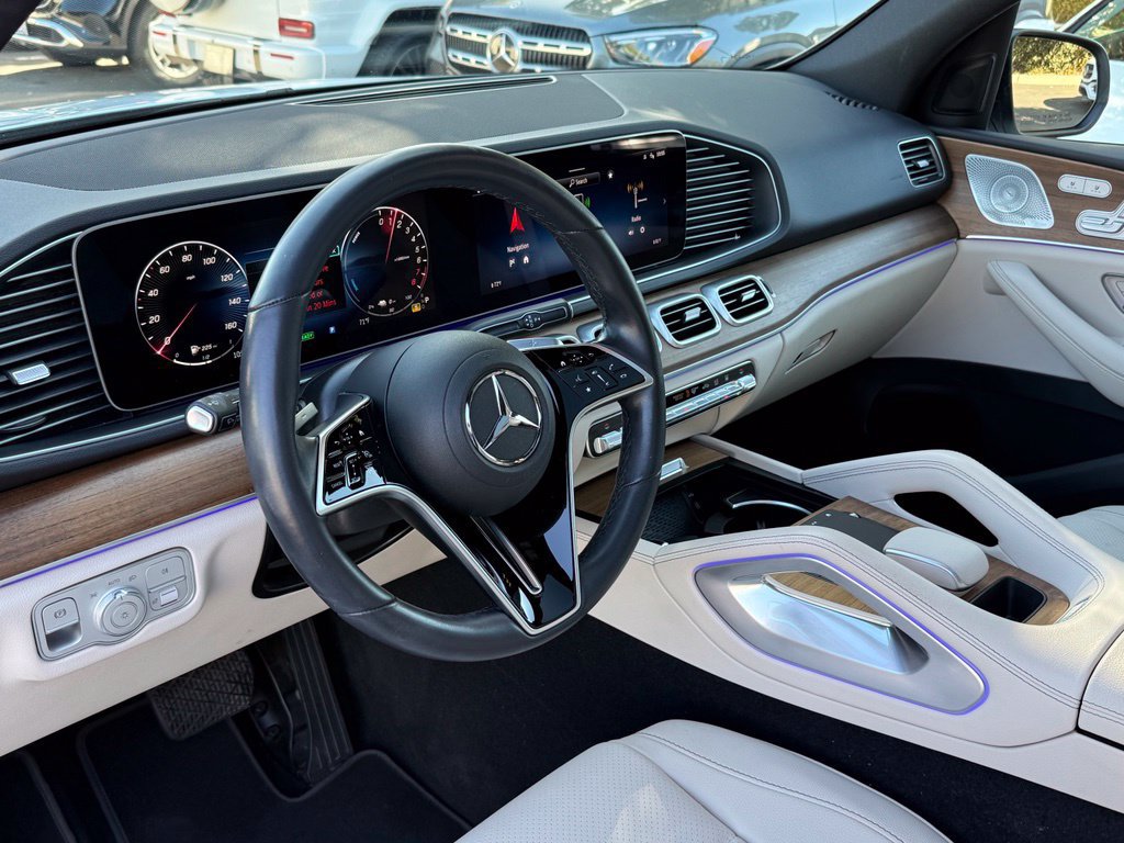Used 2025 Mercedes-Benz GLE 450e 4MATIC image 19