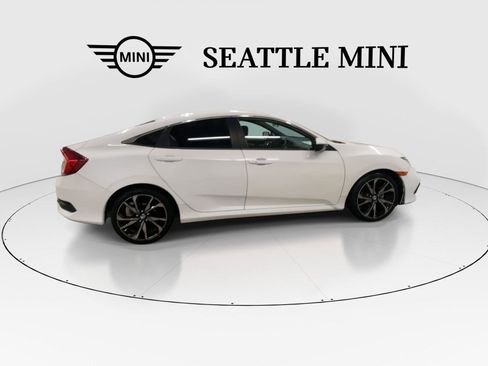 Used 2019 Honda Civic Sport image 12