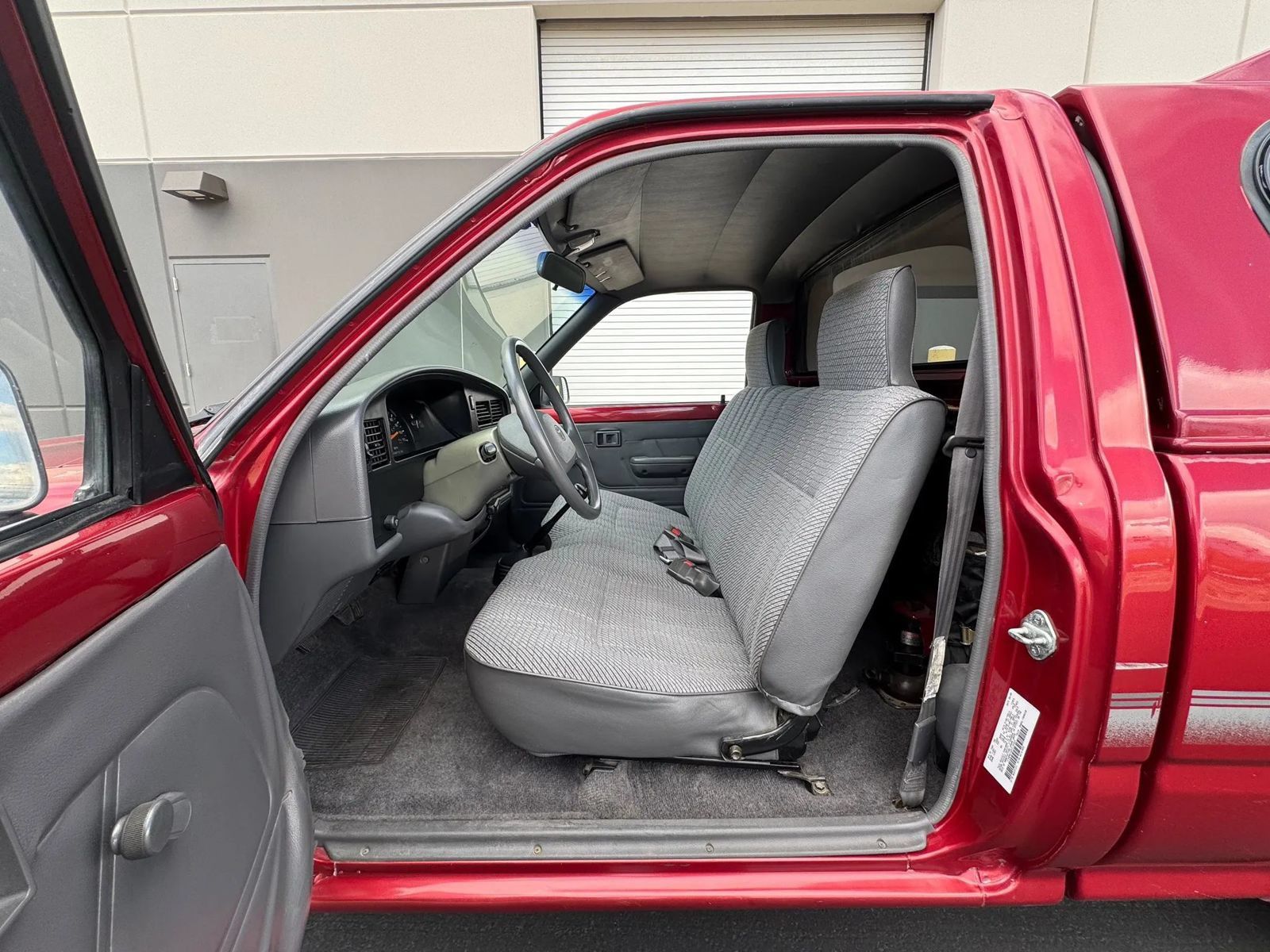 Used 1993 Toyota Pickup 2WD Regular Cab image 7