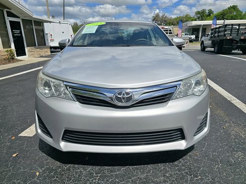 Used 2013 Toyota Camry LE image 11