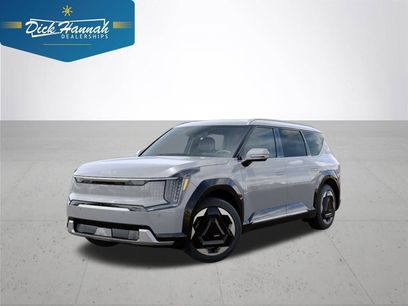 New 2026 Kia EV9 Land