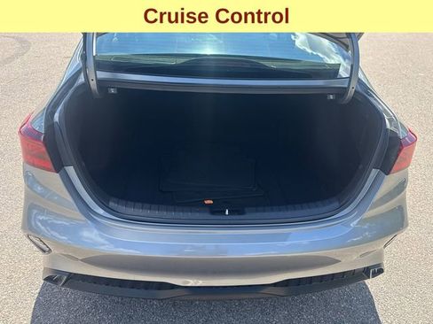 Used 2023 Kia Forte LXS w/ LXS Technology Package image 12