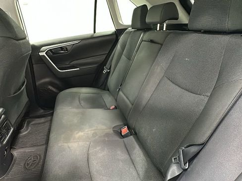 Used 2022 Toyota RAV4 LE image 13