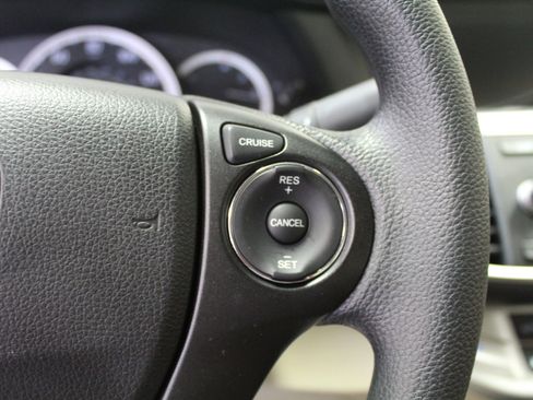 Used 2014 Honda Accord LX image 9
