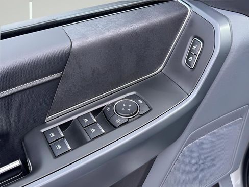 Used 2024 Ford F150 XLT w/ Equipment Group 302A MID image 30