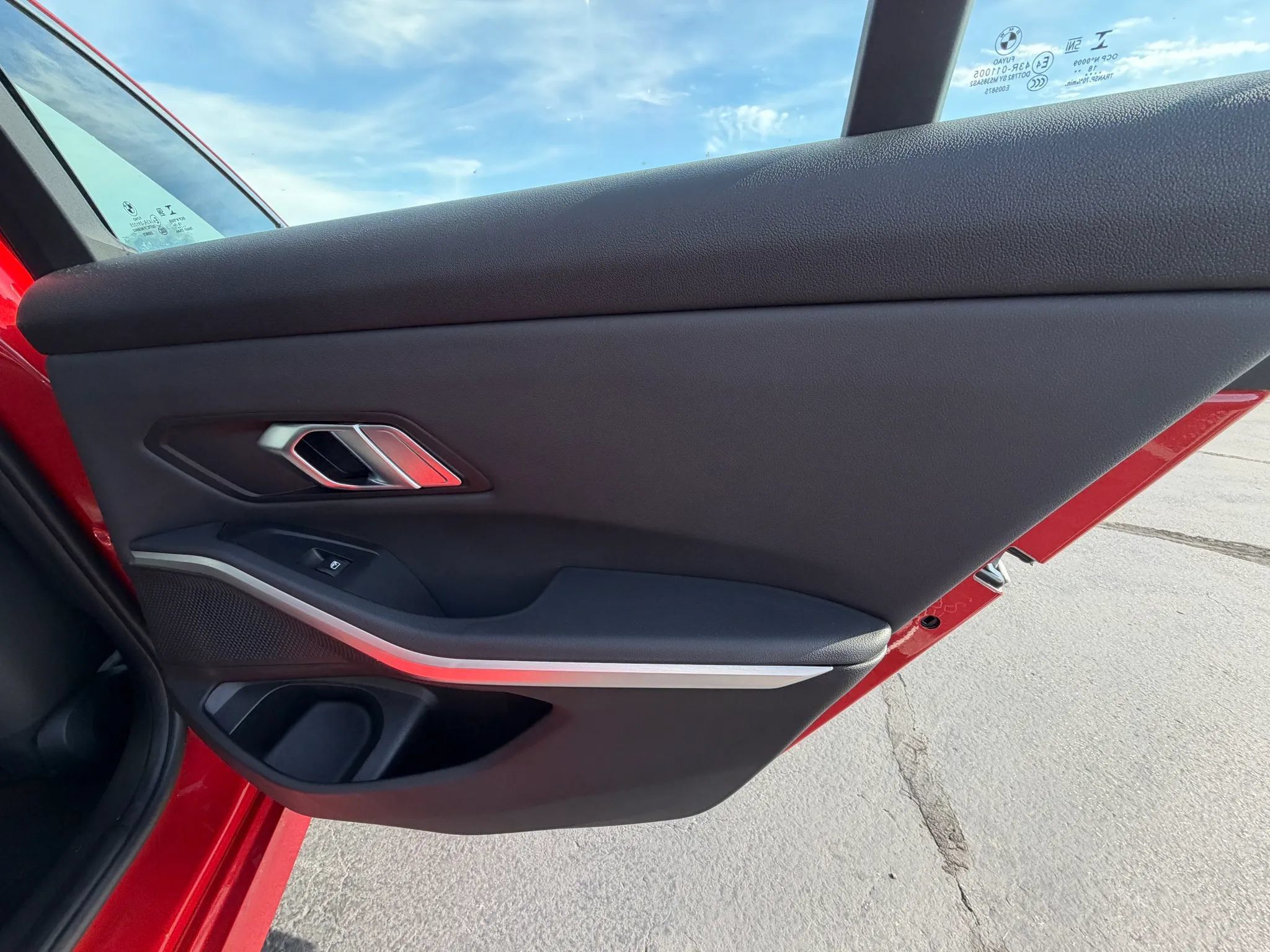Used 2019 BMW 330i Sedan w/ Convenience Package RWD image 16