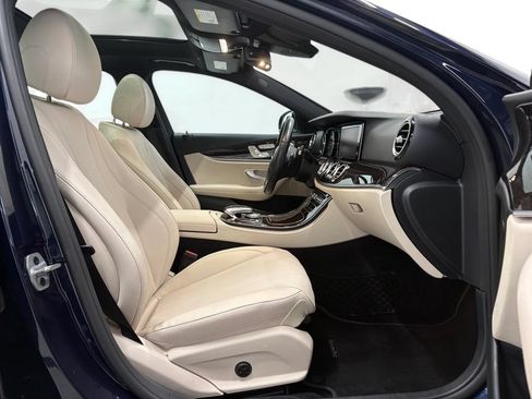 Used 2019 Mercedes-Benz E 450 4MATIC Wagon image 16
