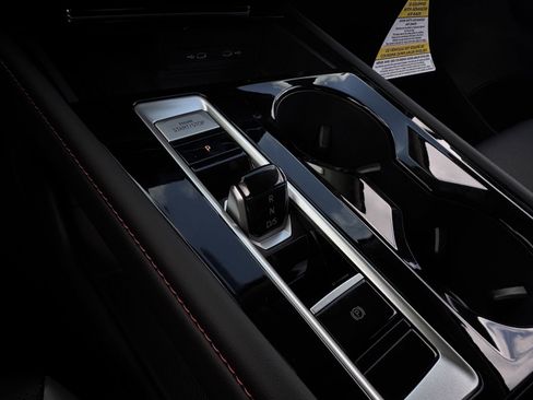 New 2026 Volkswagen Atlas Peak Edition AWD/4WD image 23
