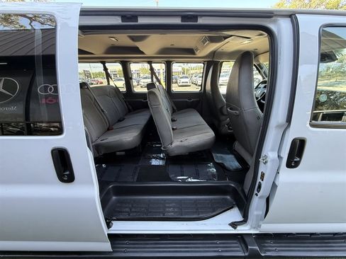 Used 2023 Chevrolet Express 3500 LT w/ LT Preferred Equipment Group RWD image 14