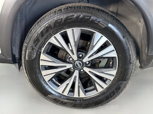 Used 2023 Nissan Rogue SV FWD image 37