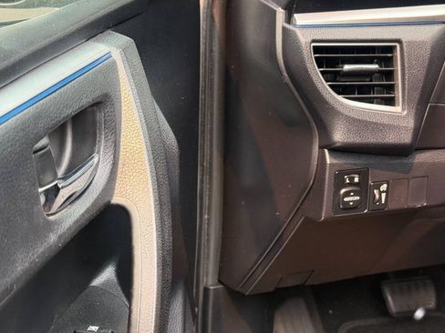 Used 2014 Toyota Corolla S w/ Driver Convenience Package FWD image 16
