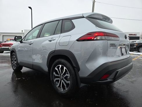 Used 2026 Toyota Corolla Cross S image 5