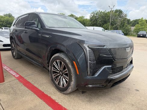 Used 2026 Cadillac Escalade IQ Sport 1 AWD/4WD image 8