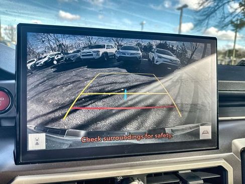 Used 2024 Toyota Tacoma TRD Sport image 26