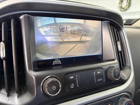 Used 2022 Chevrolet Colorado LT w/ Fleet Safety Package image 14