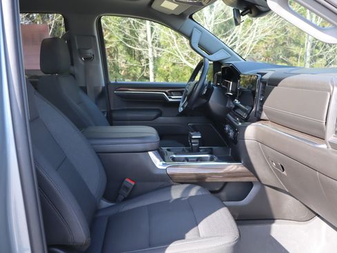 Used 2024 Chevrolet Silverado 1500 RST AWD/4WD image 23