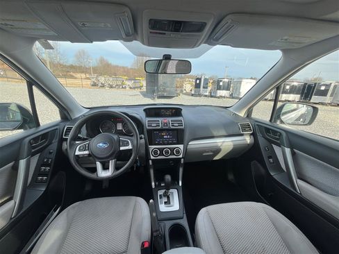 Used 2017 Subaru Forester 2.5i Premium w/ All-Weather Package image 20