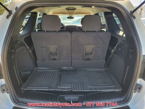 Used 2020 Dodge Durango SXT w/ 3rd Row Seating Group image 14