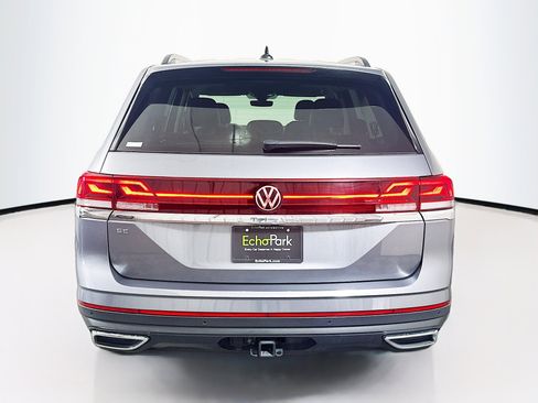 Used 2025 Volkswagen Atlas SE image 7