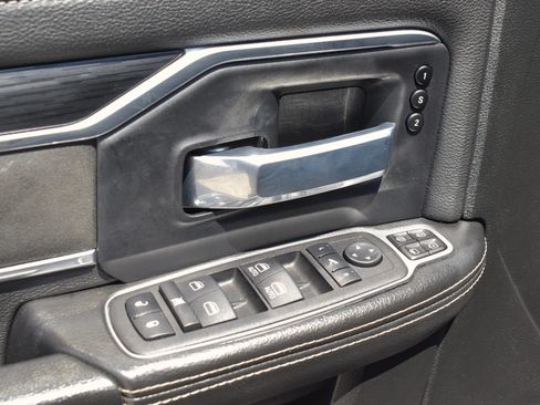 Used 2023 RAM 3500 Laramie AWD/4WD image 62