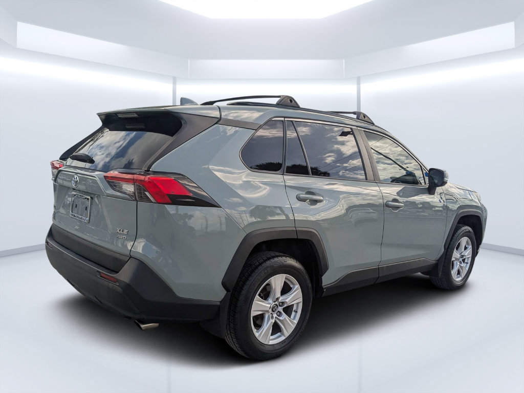 Used 2019 Toyota RAV4 XLE w/ All Weather Liner Package AWD/4WD image 3