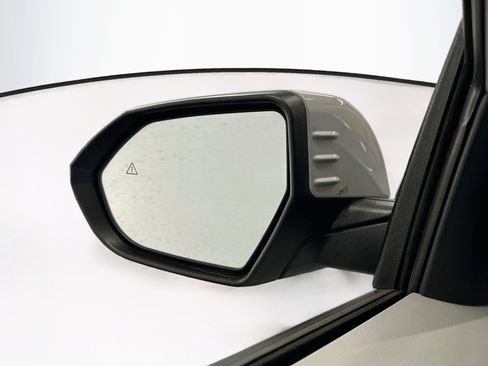 Used 2025 Hyundai Kona SEL AWD/4WD image 16