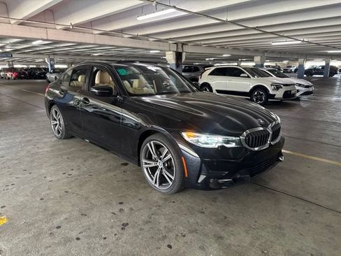 Used 2022 BMW 330i Sedan w/ Premium Package 2 RWD image 2