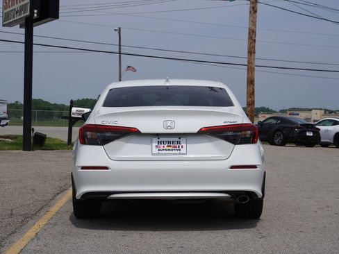 Used 2024 Honda Civic Sport image 6