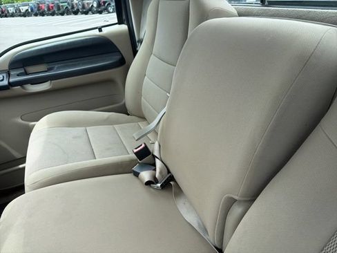 Used 2005 Ford F350 XLT AWD/4WD image 30