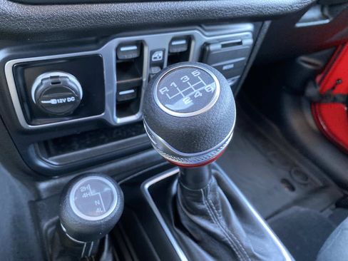 Certified 2025 Jeep Wrangler Unlimited Sport AWD/4WD image 16