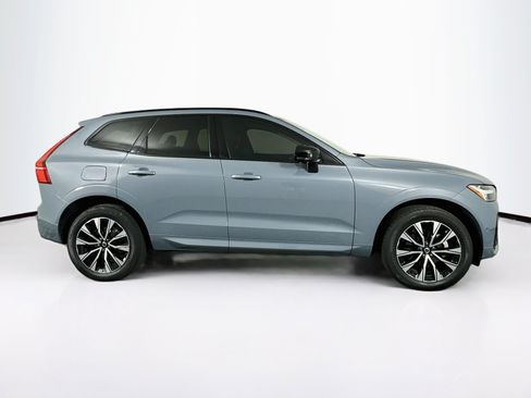 Used 2024 Volvo XC60 B5 Plus w/ Protection Package Premier AWD/4WD image 10
