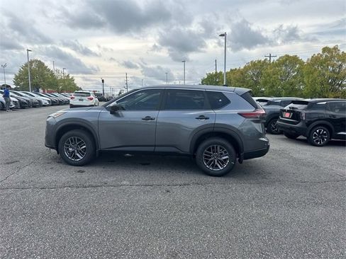 New 2026 Nissan Rogue S image 7