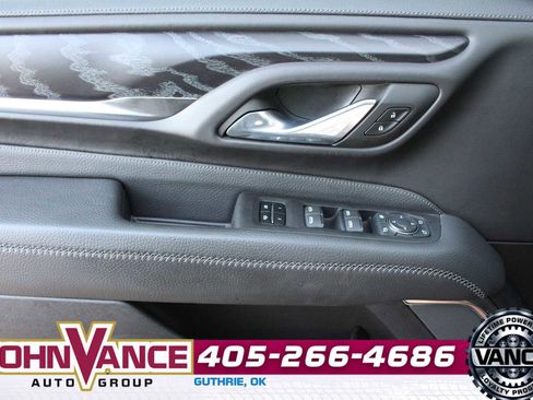 Used 2023 GMC Yukon Denali w/ Max Trailering Package AWD/4WD image 32