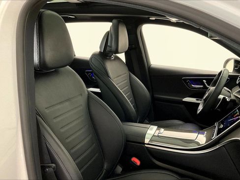 Certified 2025 Mercedes-Benz GLC 43 AMG 4MATIC image 29