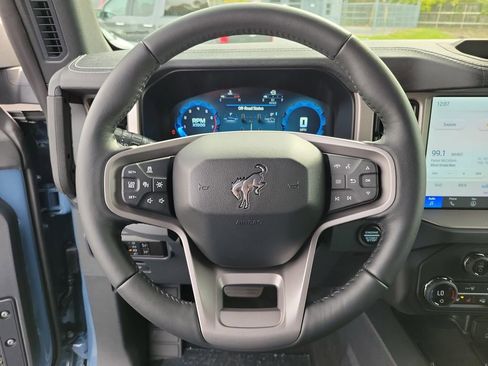 New 2025 Ford Bronco Outer Banks w/ Sasquatch Package image 22