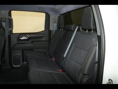 Used 2023 Chevrolet Silverado 1500 LT AWD/4WD image 32