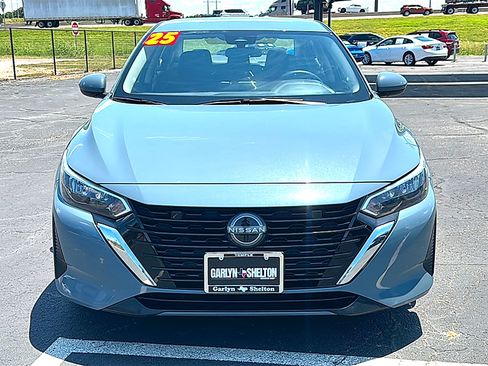 Used 2025 Nissan Sentra SV FWD image 11