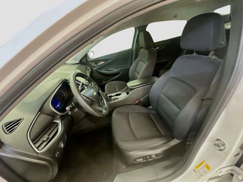 Used 2023 Chevrolet Malibu LT FWD image 13