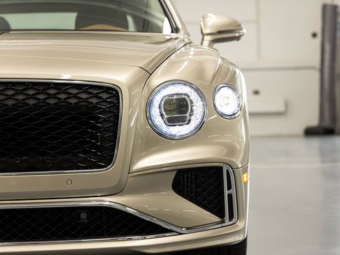 Used 2026 Bentley Flying Spur V8 AWD/4WD image 10