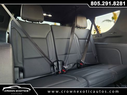 Used 2025 GMC Yukon XL Denali image 21
