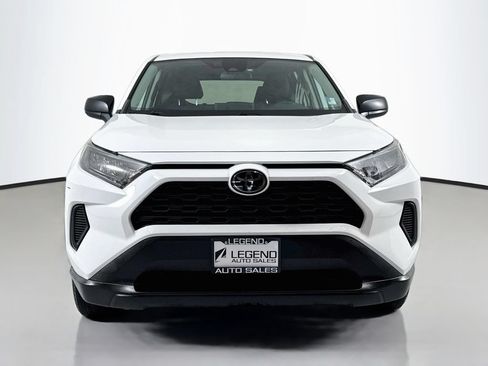 Used 2022 Toyota RAV4 LE AWD/4WD image 2