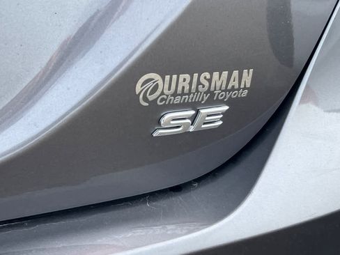 Used 2019 Toyota Camry SE image 7