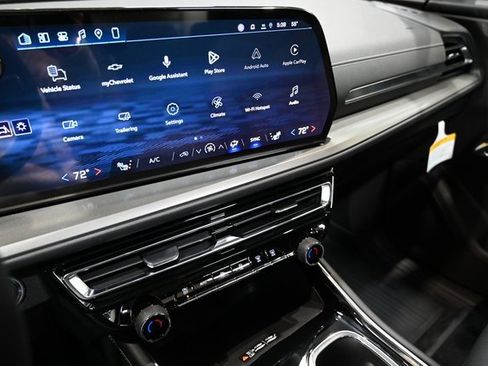 New 2026 Chevrolet Traverse LT w/ Sun and Wheel Package image 15