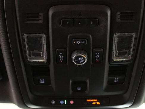 Used 2021 Cadillac Escalade Premium Luxury w/ Driver Assist Tech Package AWD/4WD image 38